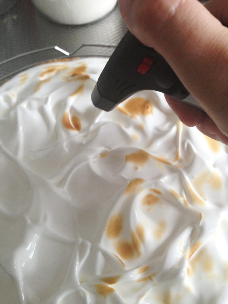lemon meringe pie (34)